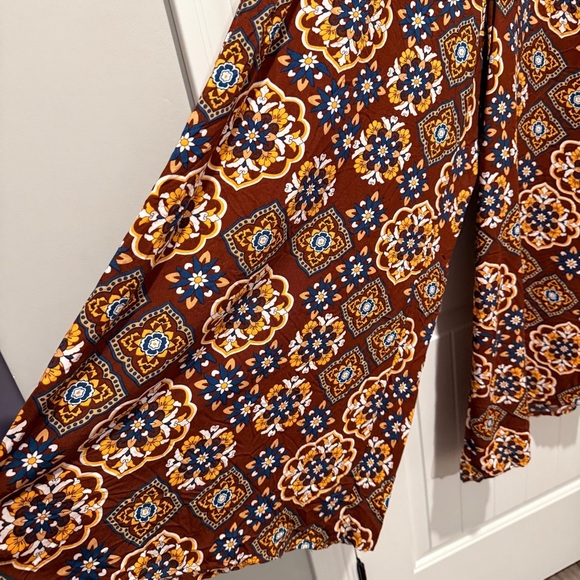 CeCe Palazzo Wide-Leg Boho Pants - Picture 4 of 7